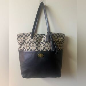 Coach Legacy Turnlock Tote- #26943